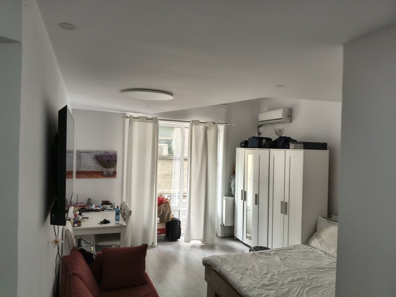 Calea Victoriei, Novotel Sala Palatului.